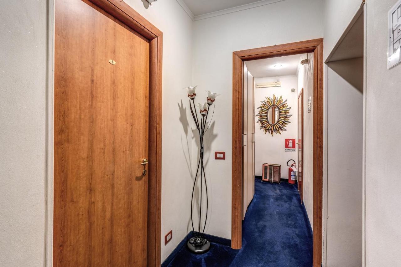 רומא Guest House Masterintrastevere מראה חיצוני תמונה